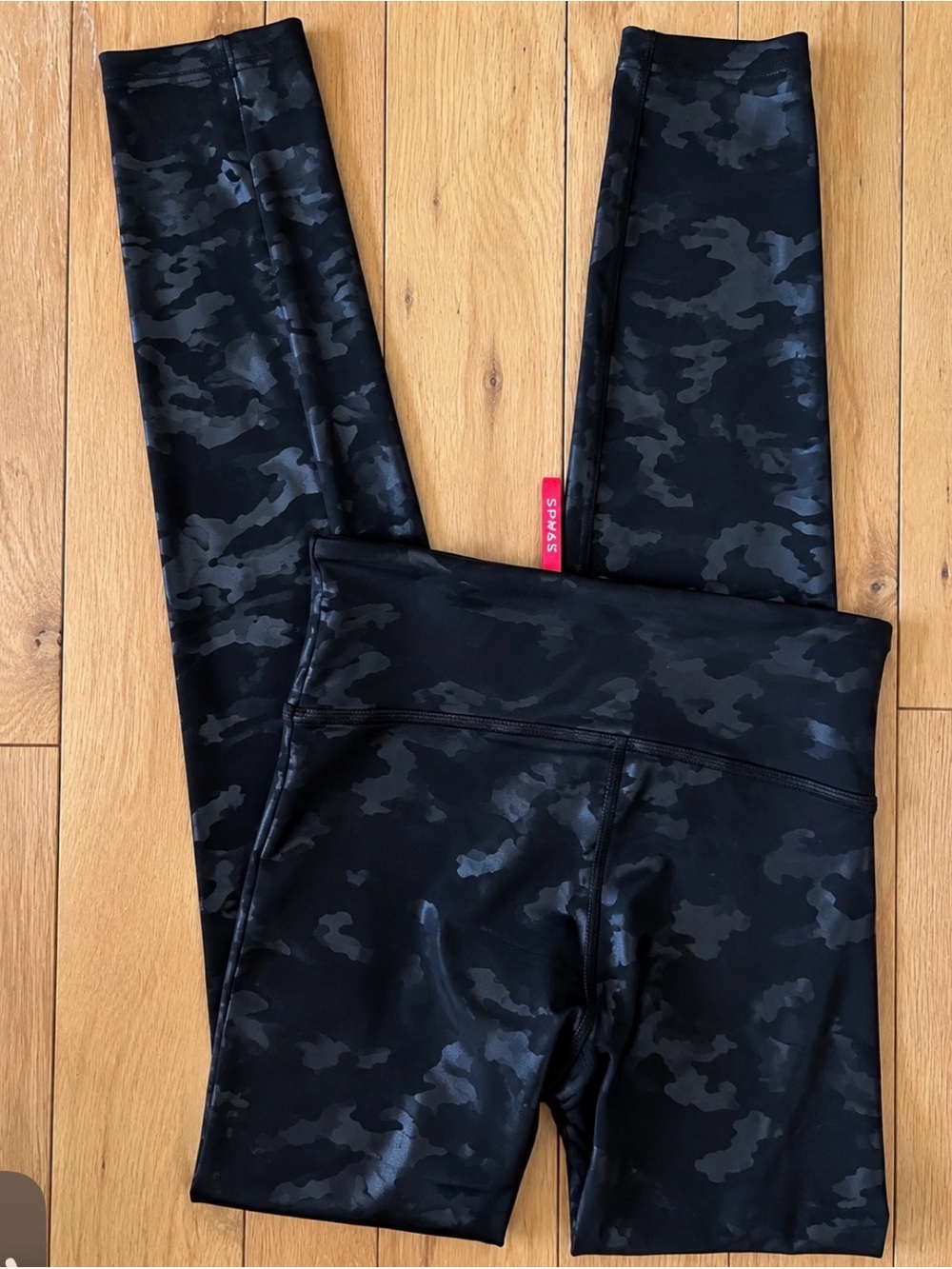 SPANX Black Camo Shimmer Leggings – Sz S